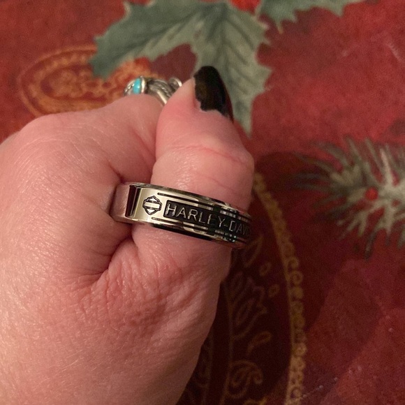 L- HD Mens Rings - Picture 6 of 6